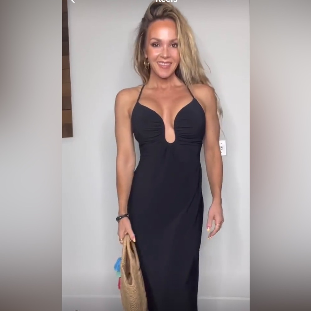 COPY - Express Black Maxi - like new - worn 1x - adjustable strap, wire top det…